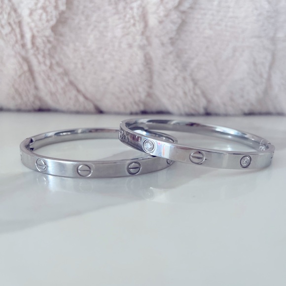 Love Bangles - Picture 2 of 3